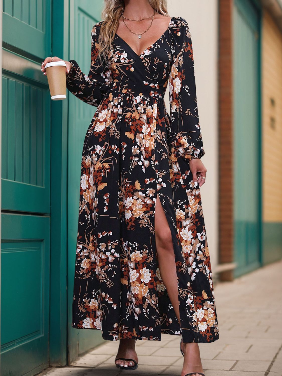 Perfee – Langärmliges Maxikleid mit Schlitz und Print