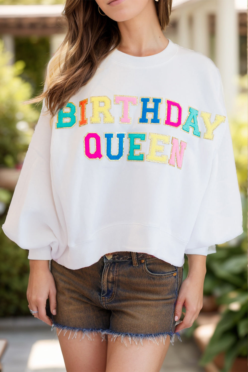 Sweat-shirt à manches longues et col rond à sequins BIRTHDAY QUEEN