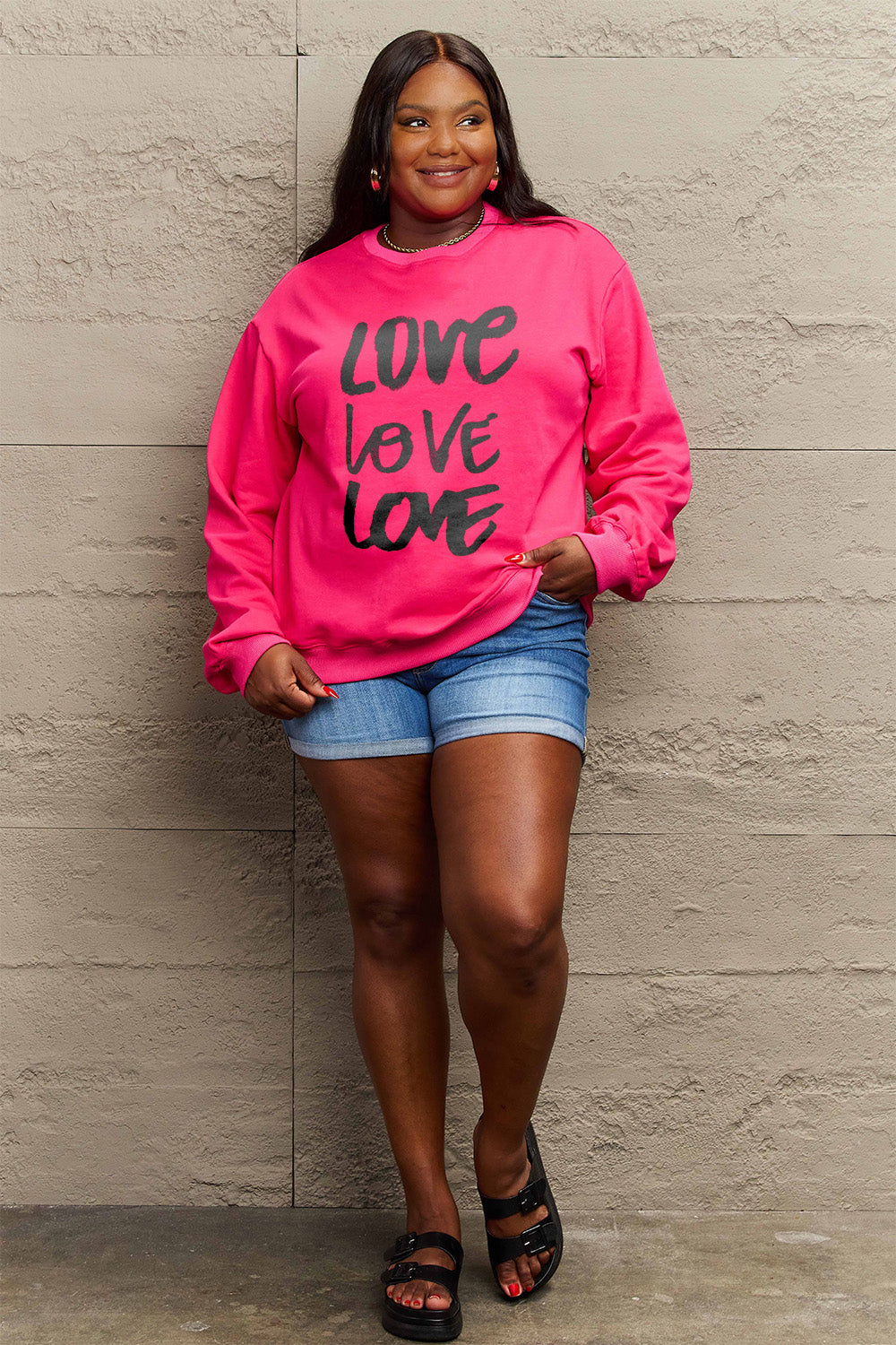 Simply Love – Sweatshirt mit Rundhalsausschnitt in voller Größe LOVE