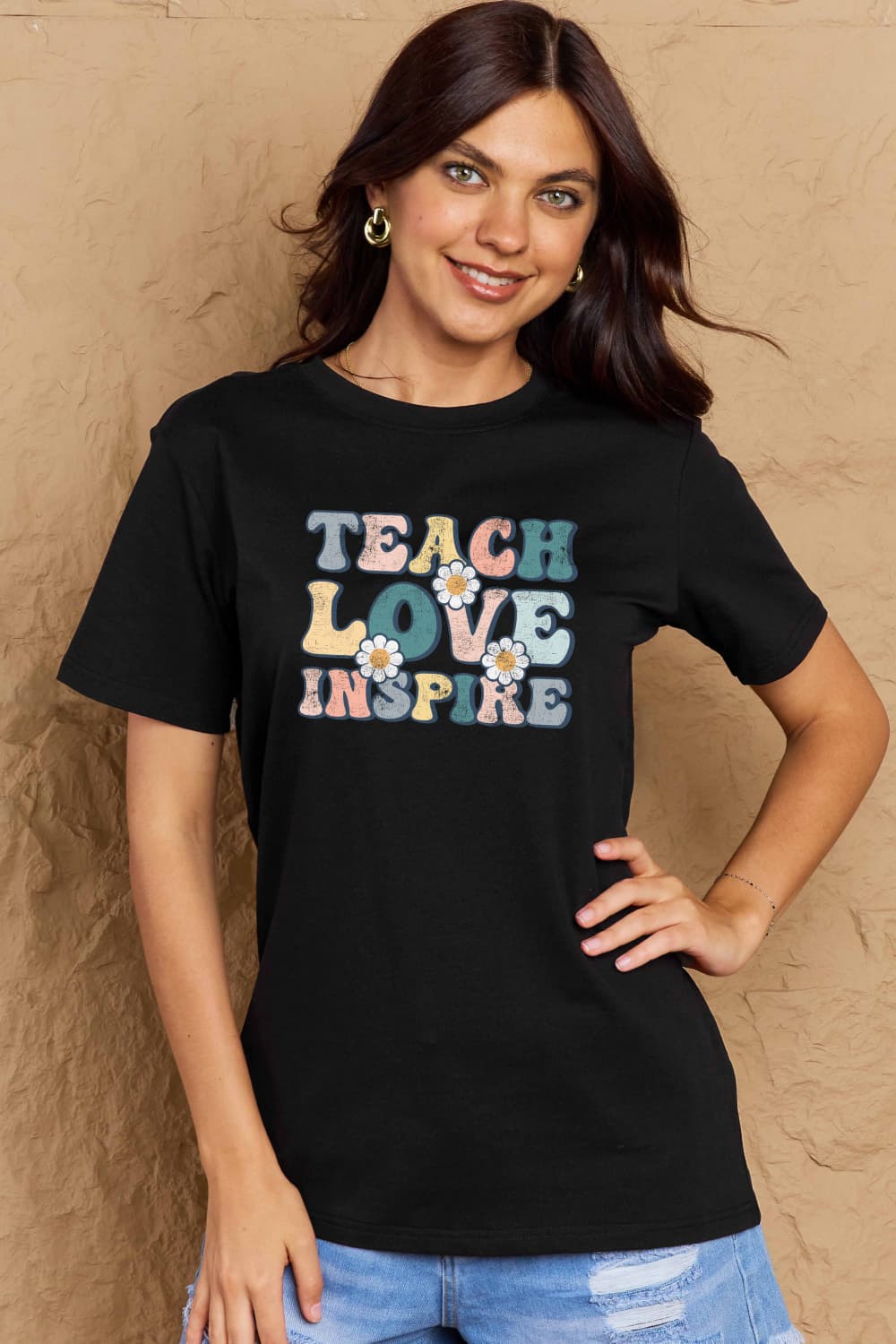 T-shirt graphique en coton Simply Love TEACH LOVE INSPIRE en taille réelle