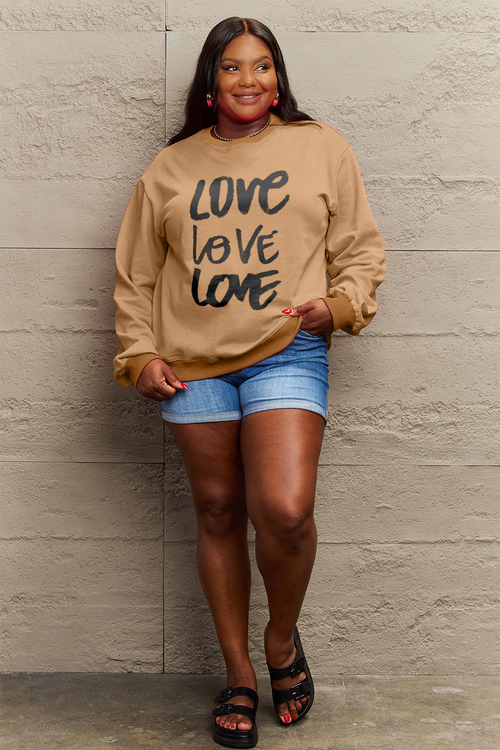 Simply Love – Sweatshirt mit Rundhalsausschnitt in voller Größe LOVE