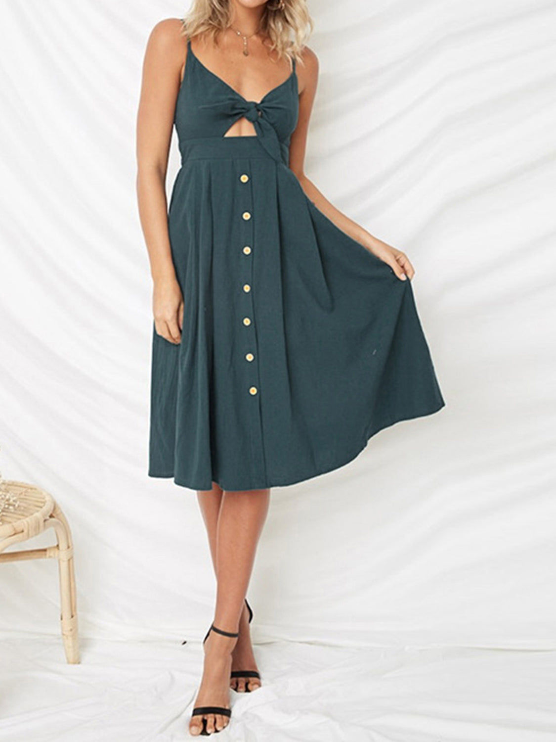 Robe camisole à découpes froncées et col en cœur